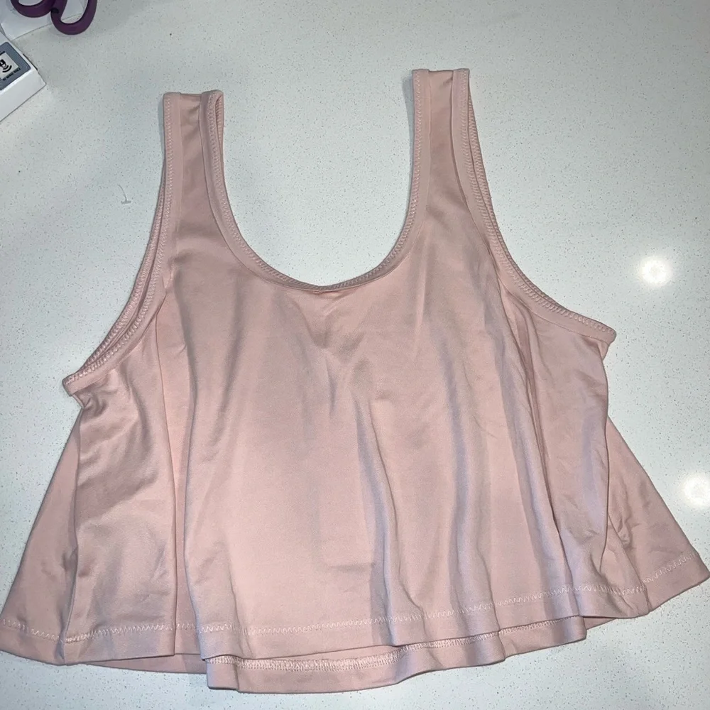 Fabletics Work Out Top - Picture 3 of 5